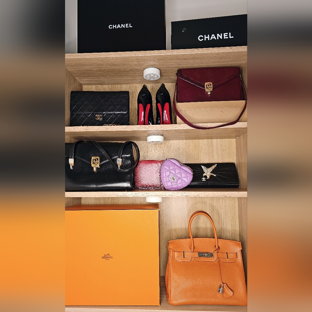 Like this for notification women luxury show